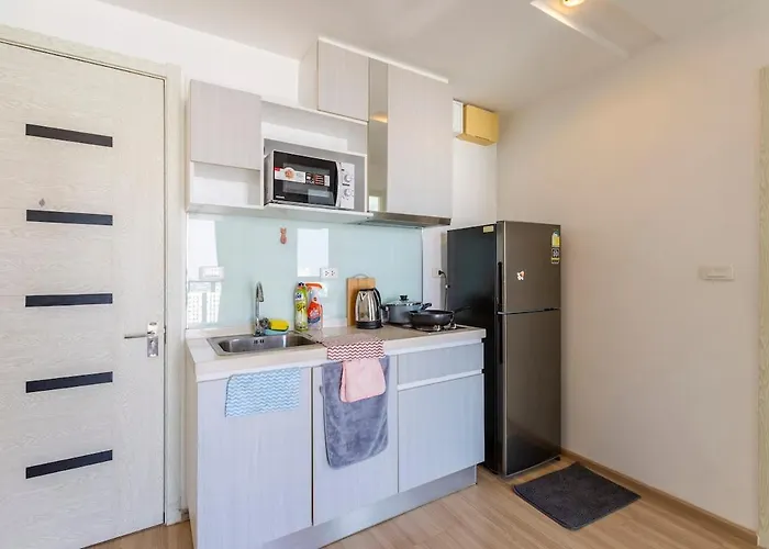 Appartement Luxury Skyfloor Onnut Bts 40sqmt Gym Pool Netflix Bangkok
