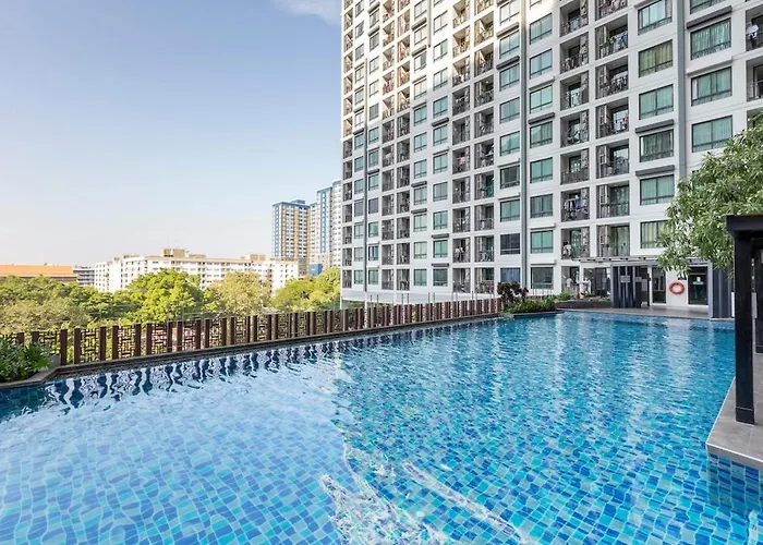 Luxury Skyfloor Onnut Bts 40sqmt Gym Pool Netflix Appartement Bangkok