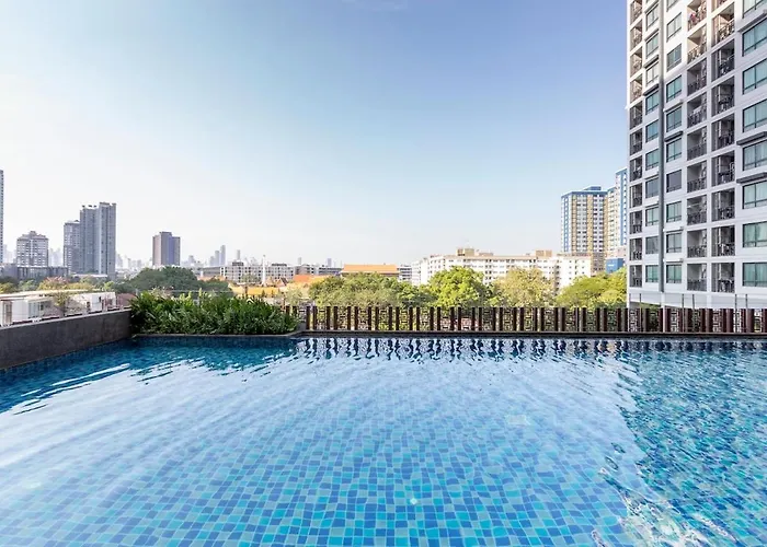 Luxury Skyfloor Onnut Bts 40sqmt Gym Pool Netflix